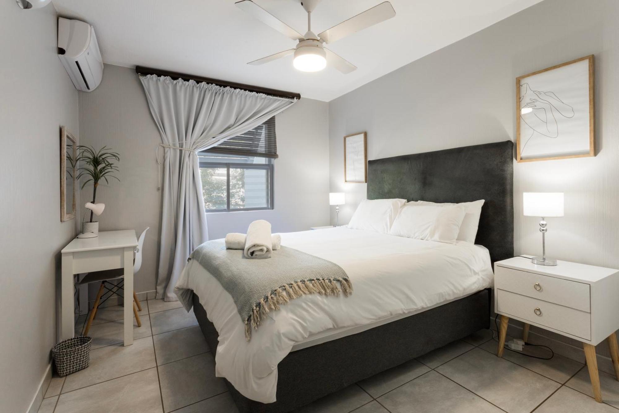 Ocean Pearl At Chakas Cove - Beachfront Apartment Ballito Esterno foto